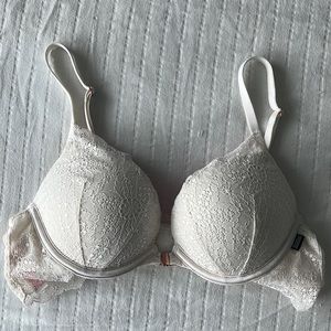 Victoria’s Secret PINK Lace Push-up Bra